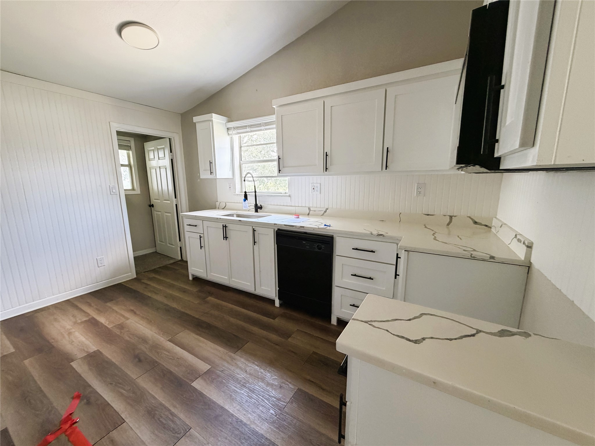 2817 N Mountain View Road Granbury TX 76048