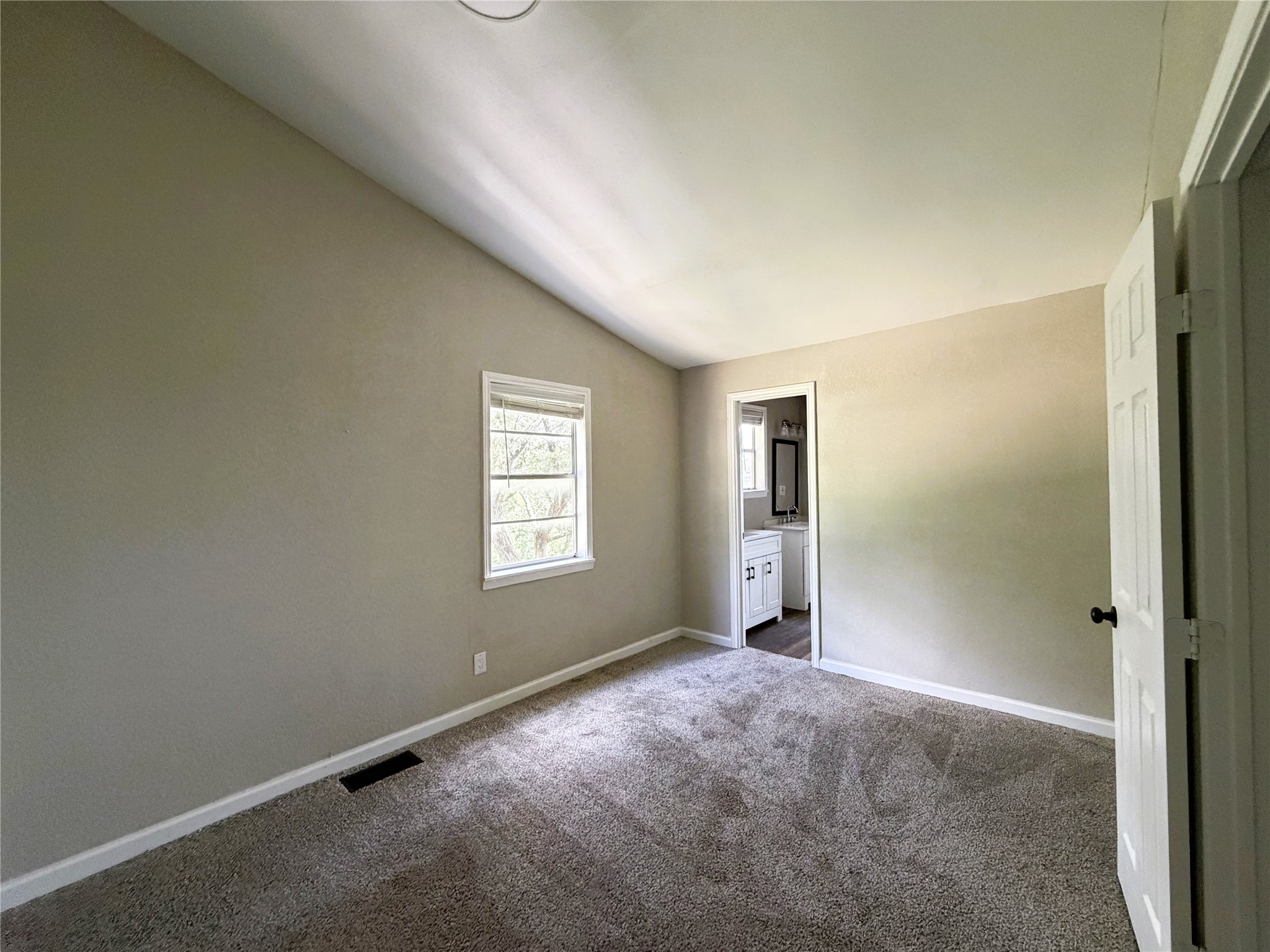 2817 N Mountain View Road Granbury TX 76048