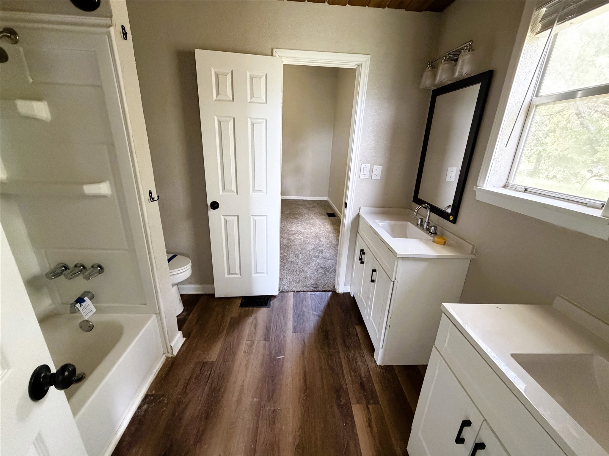 2817 N Mountain View Road Granbury TX 76048