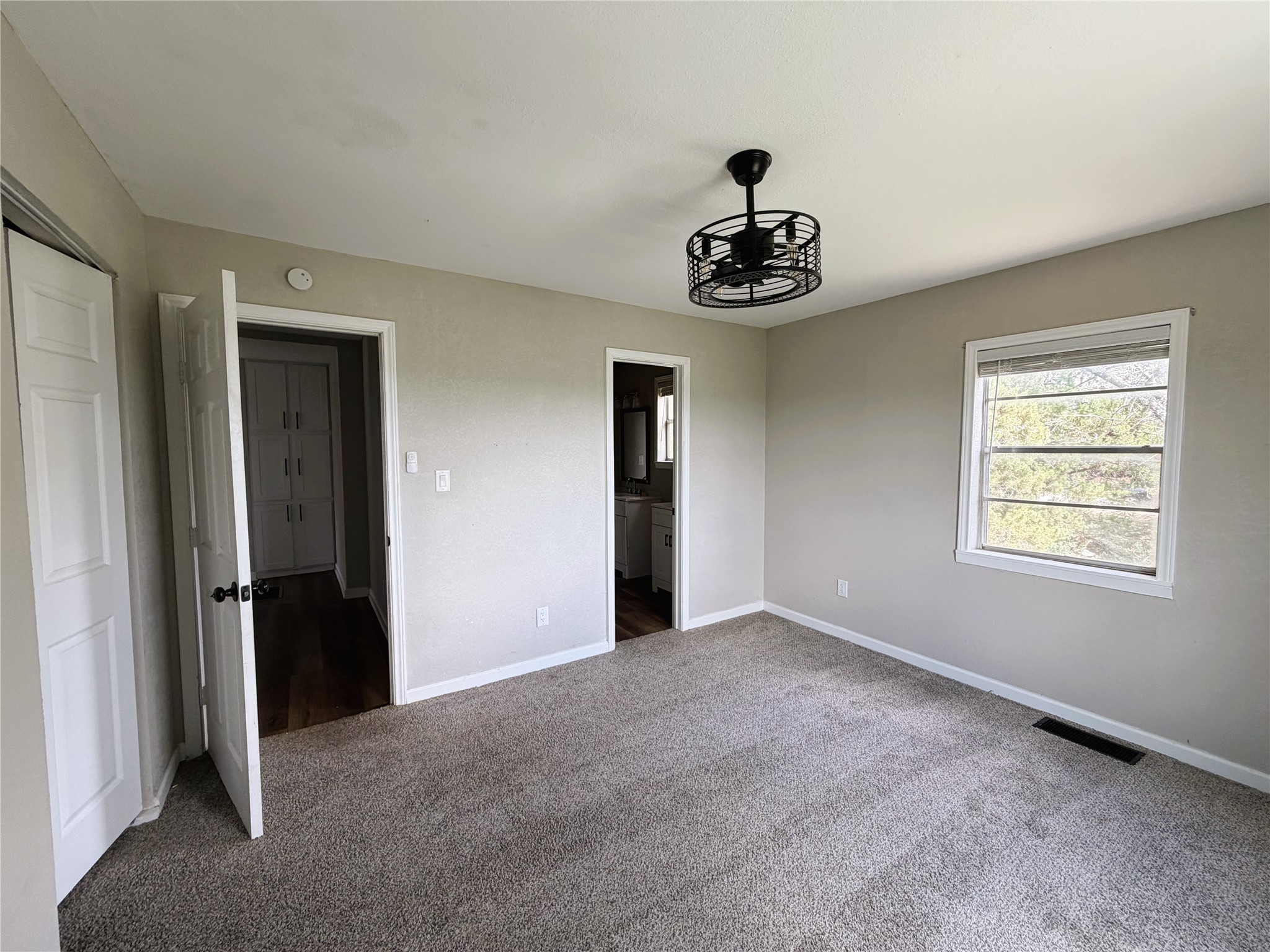 2817 N Mountain View Road Granbury TX 76048
