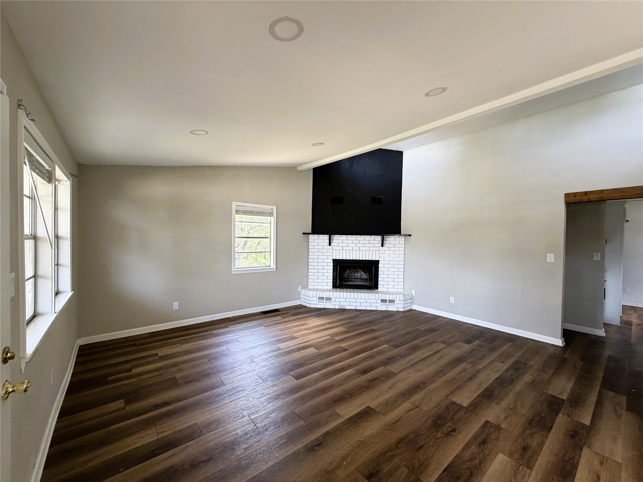 2817 N Mountain View Road Granbury TX 76048