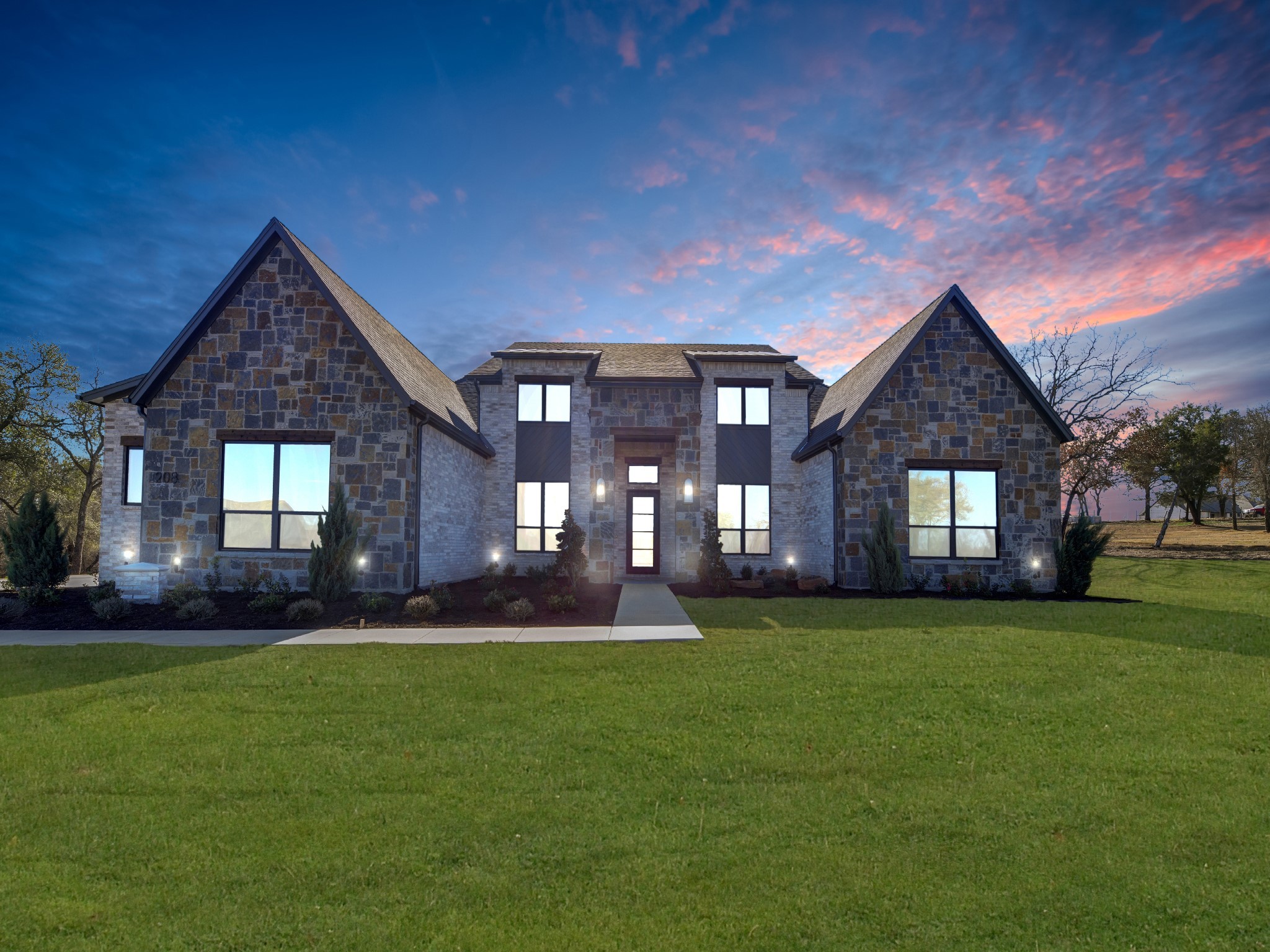 208 Dan Russell Bend Weatherford TX 76087