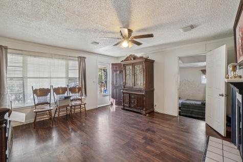 3737 Willing Avenue Fort Worth TX 76110