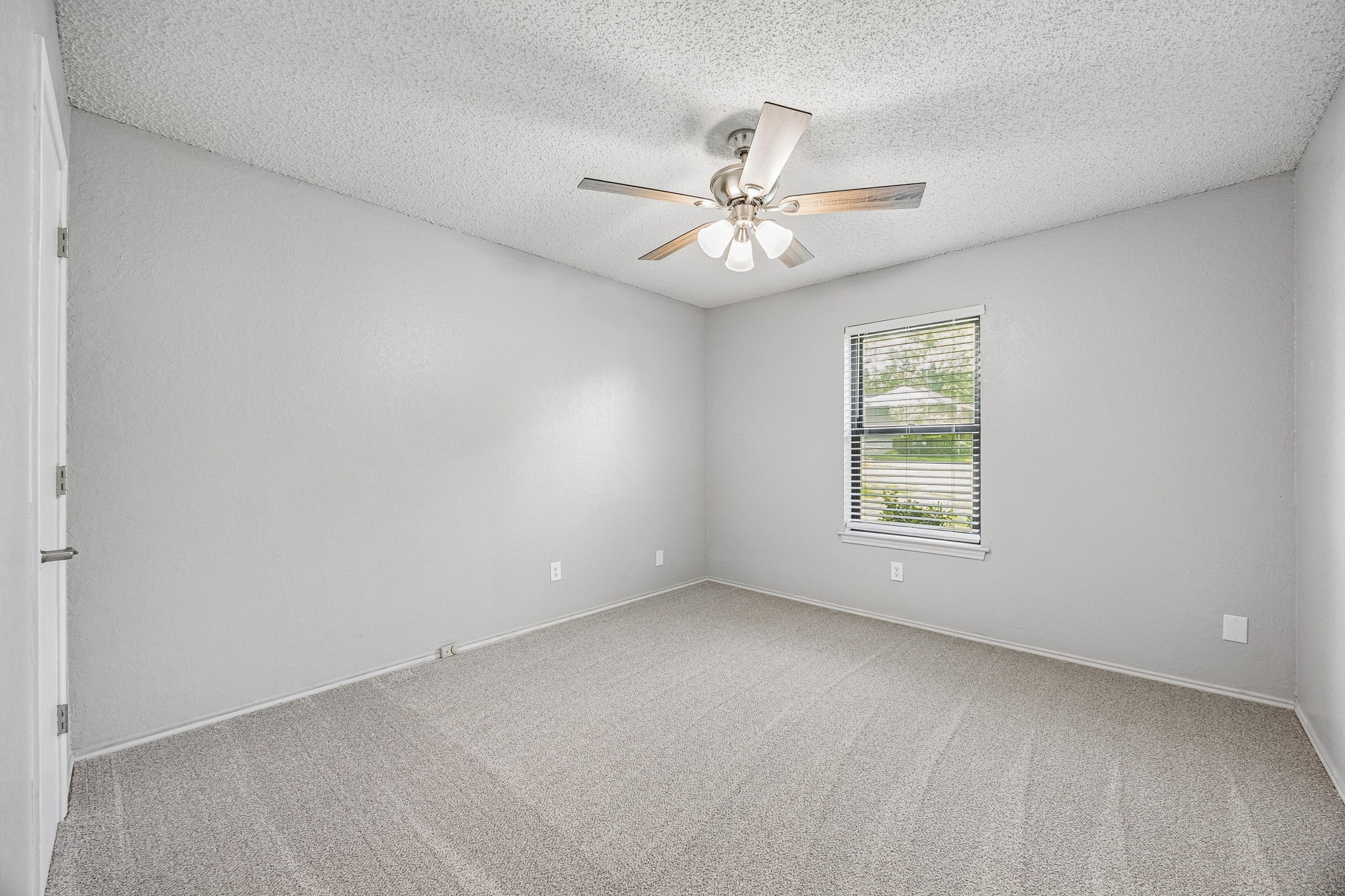 806 Glenn Drive Euless TX 76039
