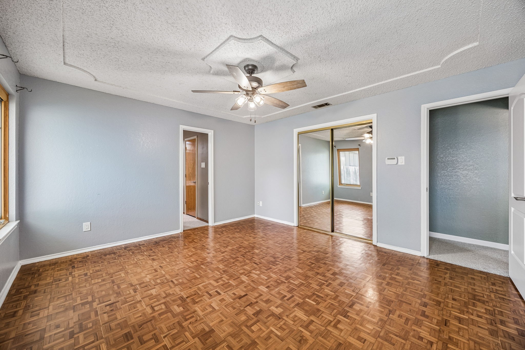 806 Glenn Drive Euless TX 76039