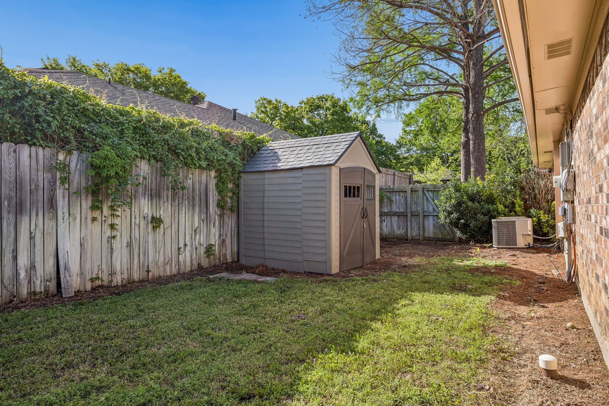 806 Glenn Drive Euless TX 76039