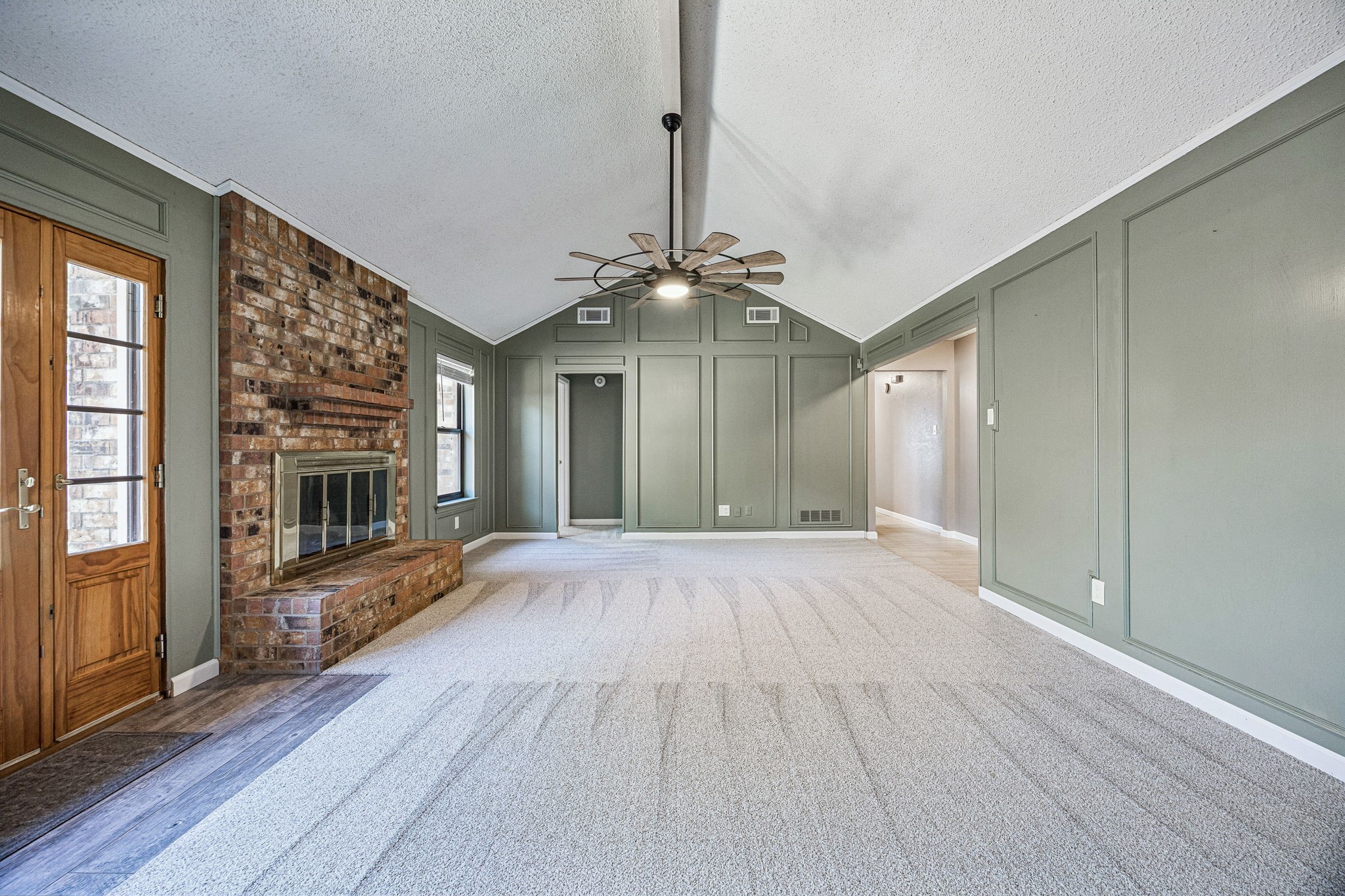 806 Glenn Drive Euless TX 76039