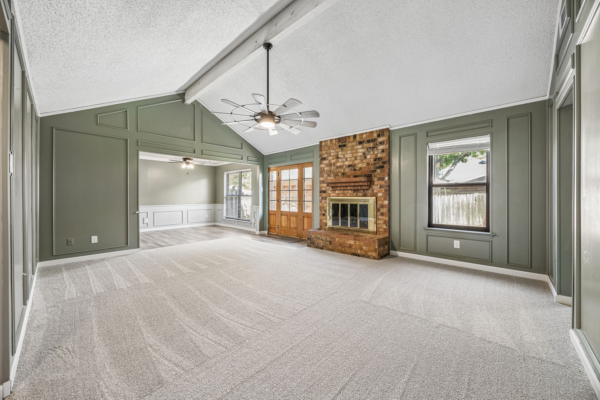 806 Glenn Drive Euless TX 76039
