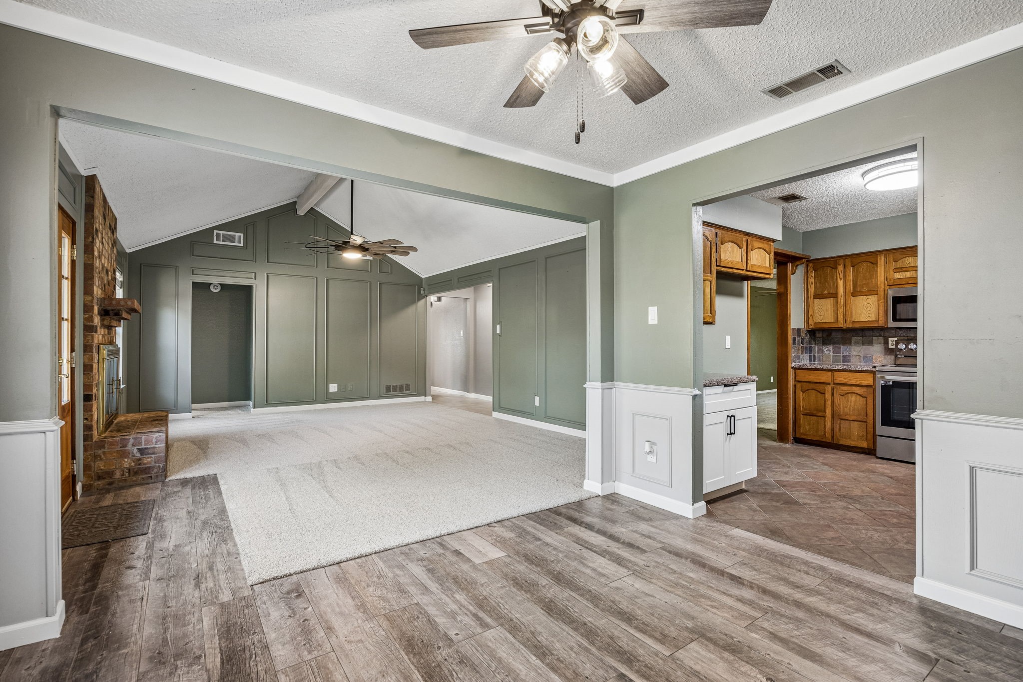 806 Glenn Drive Euless TX 76039