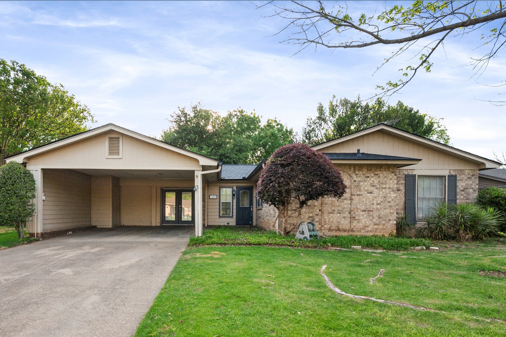 1807 Westcrest Drive Arlington TX 76013