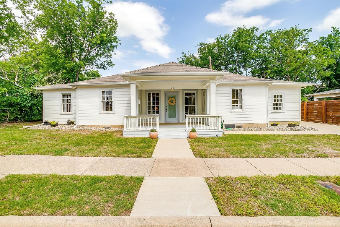 1913 Washington Avenue Fort Worth TX 76110