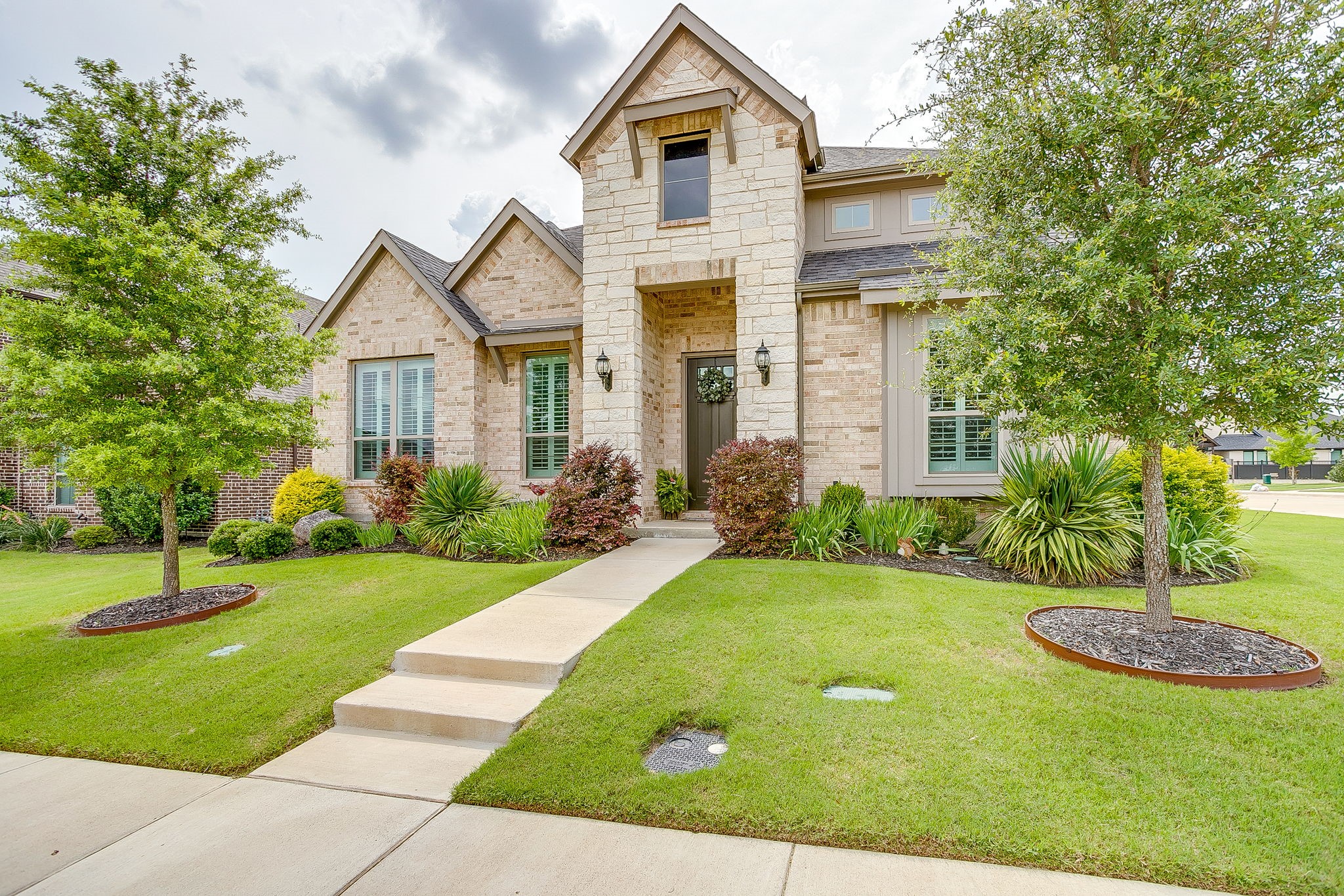 2001 Kati Jane Lane Midlothian TX 76065