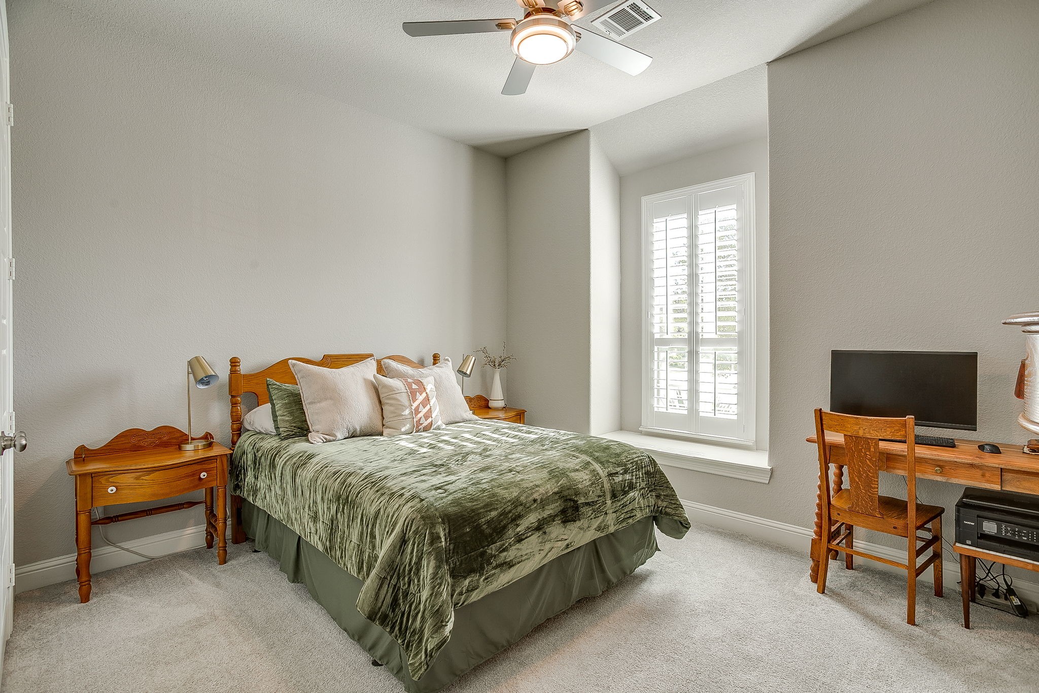 2001 Kati Jane Lane Midlothian TX 76065