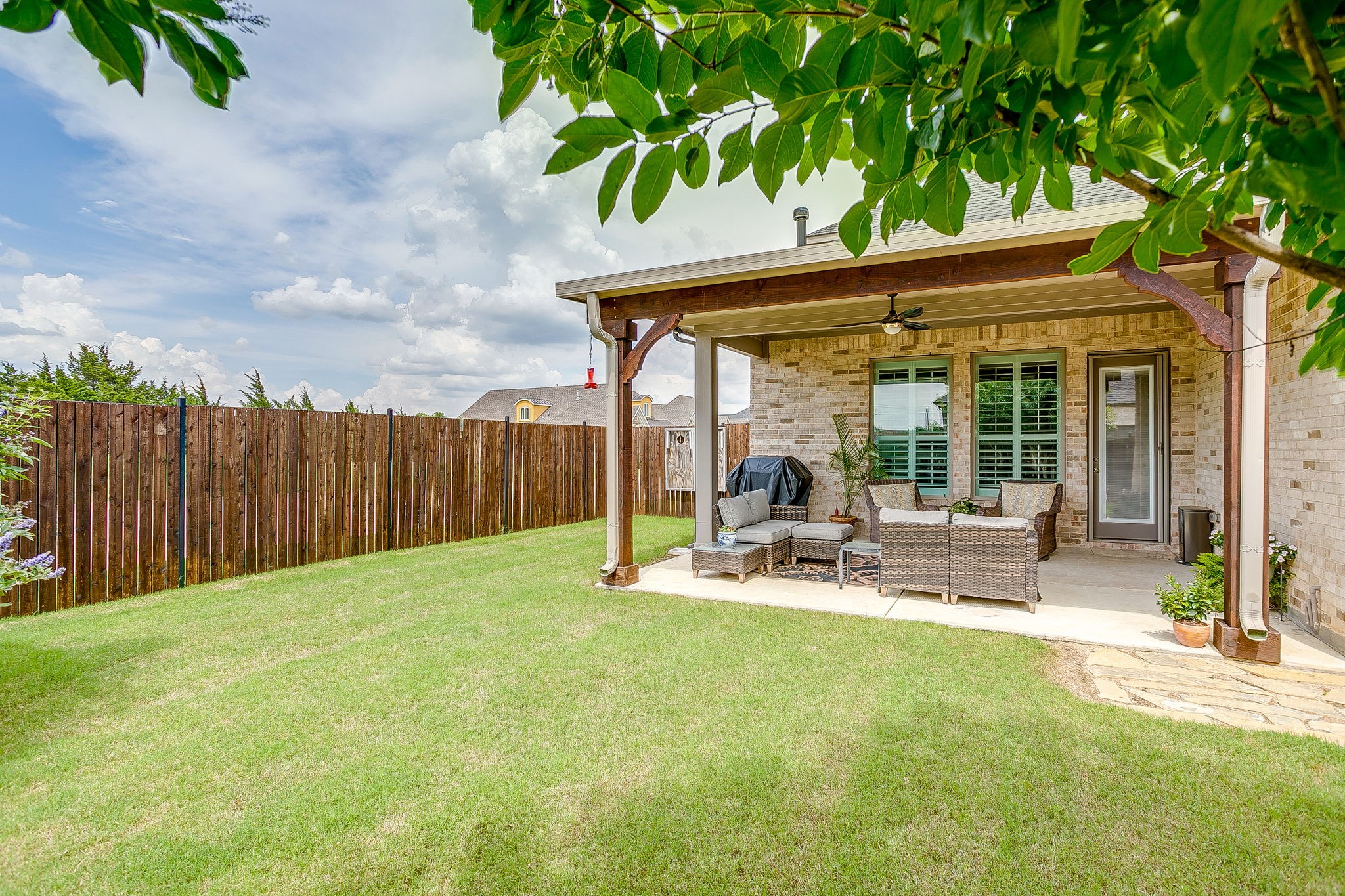 2001 Kati Jane Lane Midlothian TX 76065