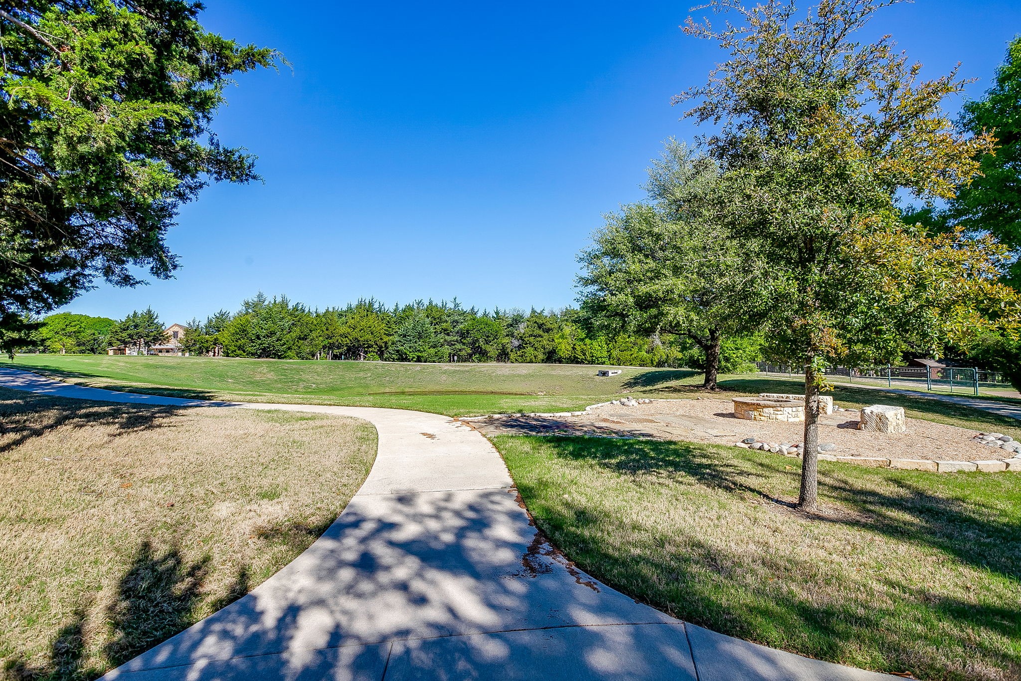 2001 Kati Jane Lane Midlothian TX 76065