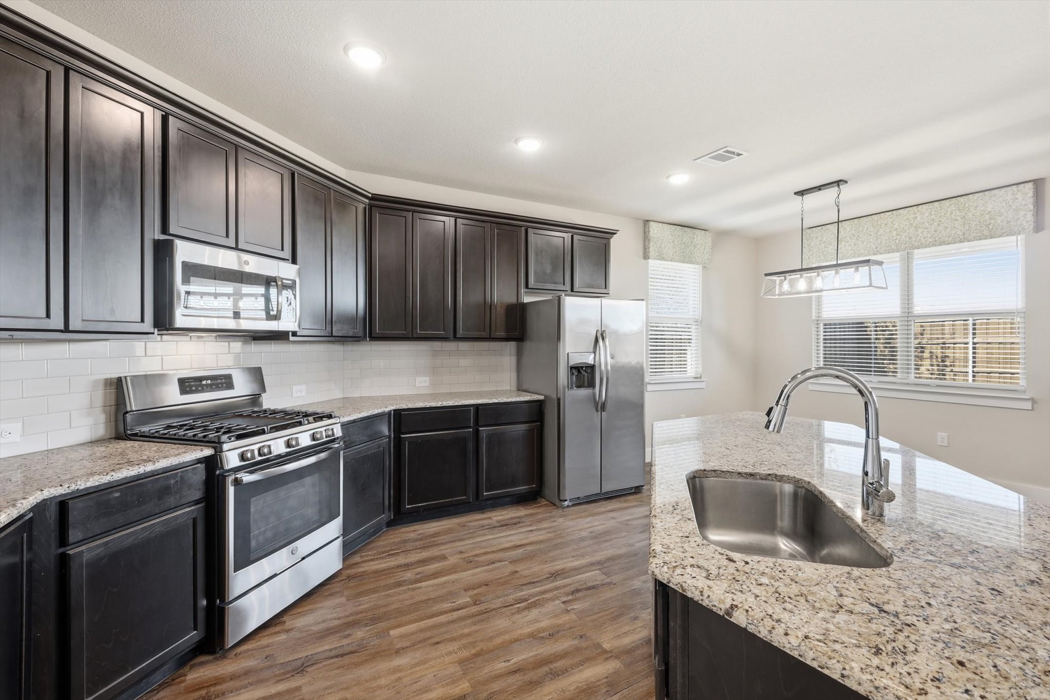 100 N Highland Drive Sanger TX 76266