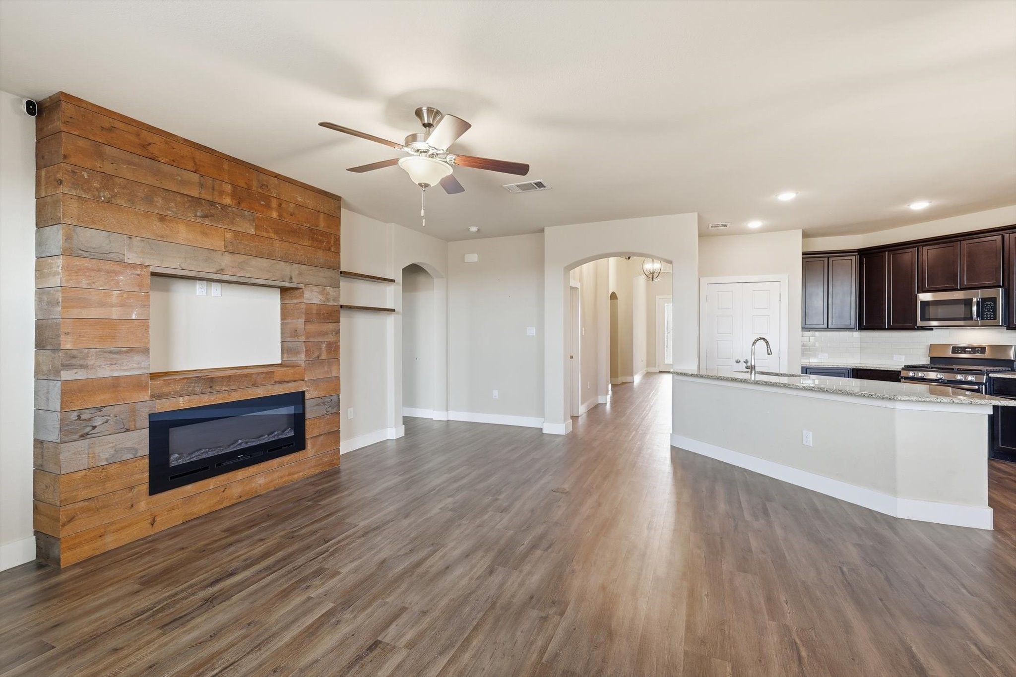 100 N Highland Drive Sanger TX 76266
