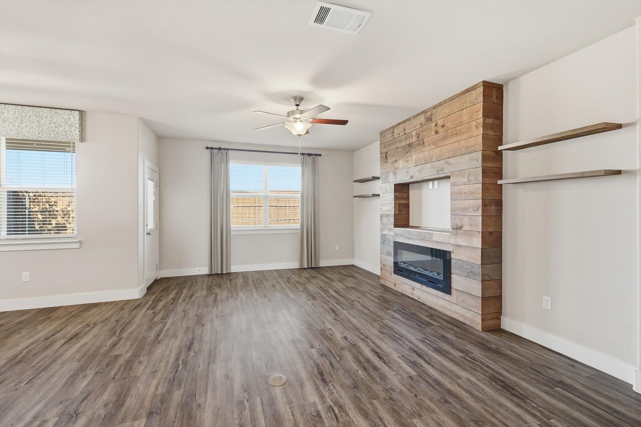 100 N Highland Drive Sanger TX 76266