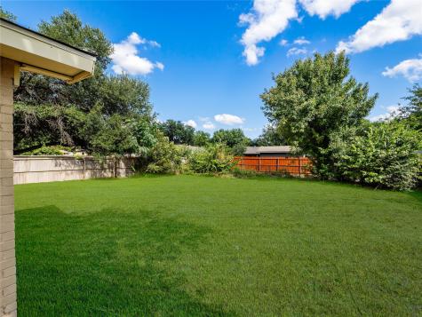 326 Bluebonnet Trail Garland TX 75043