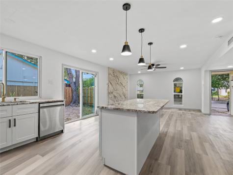 326 Bluebonnet Trail Garland TX 75043
