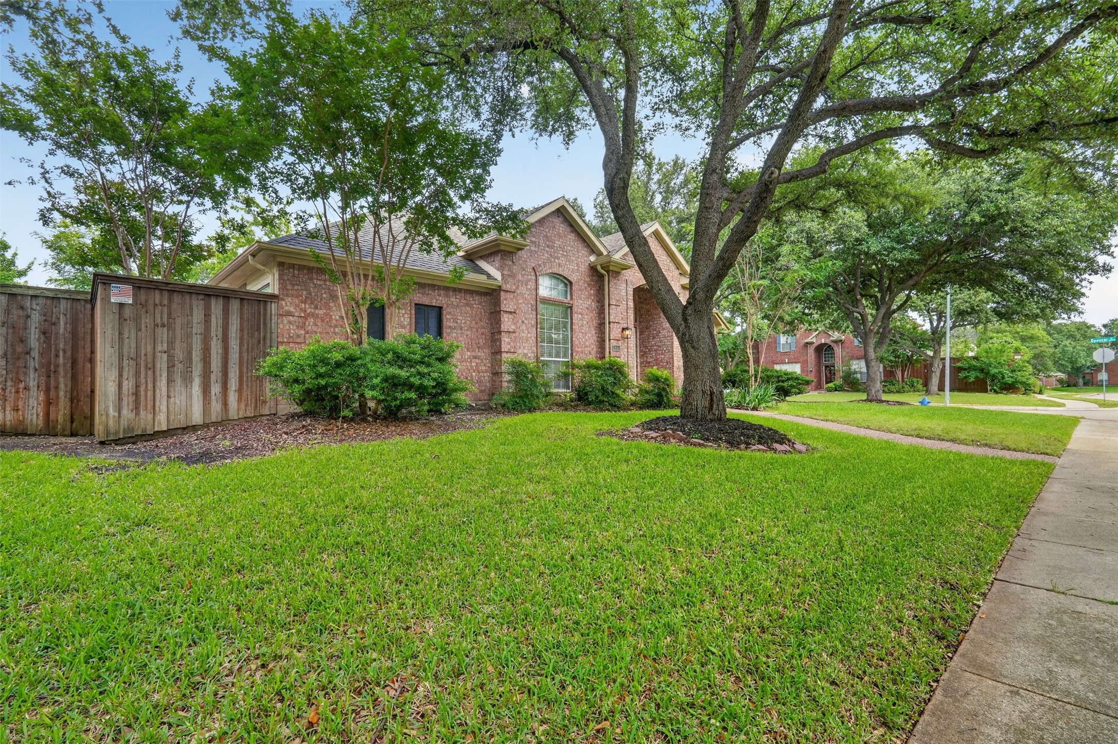 6864 Bushnell Drive Plano TX 75024