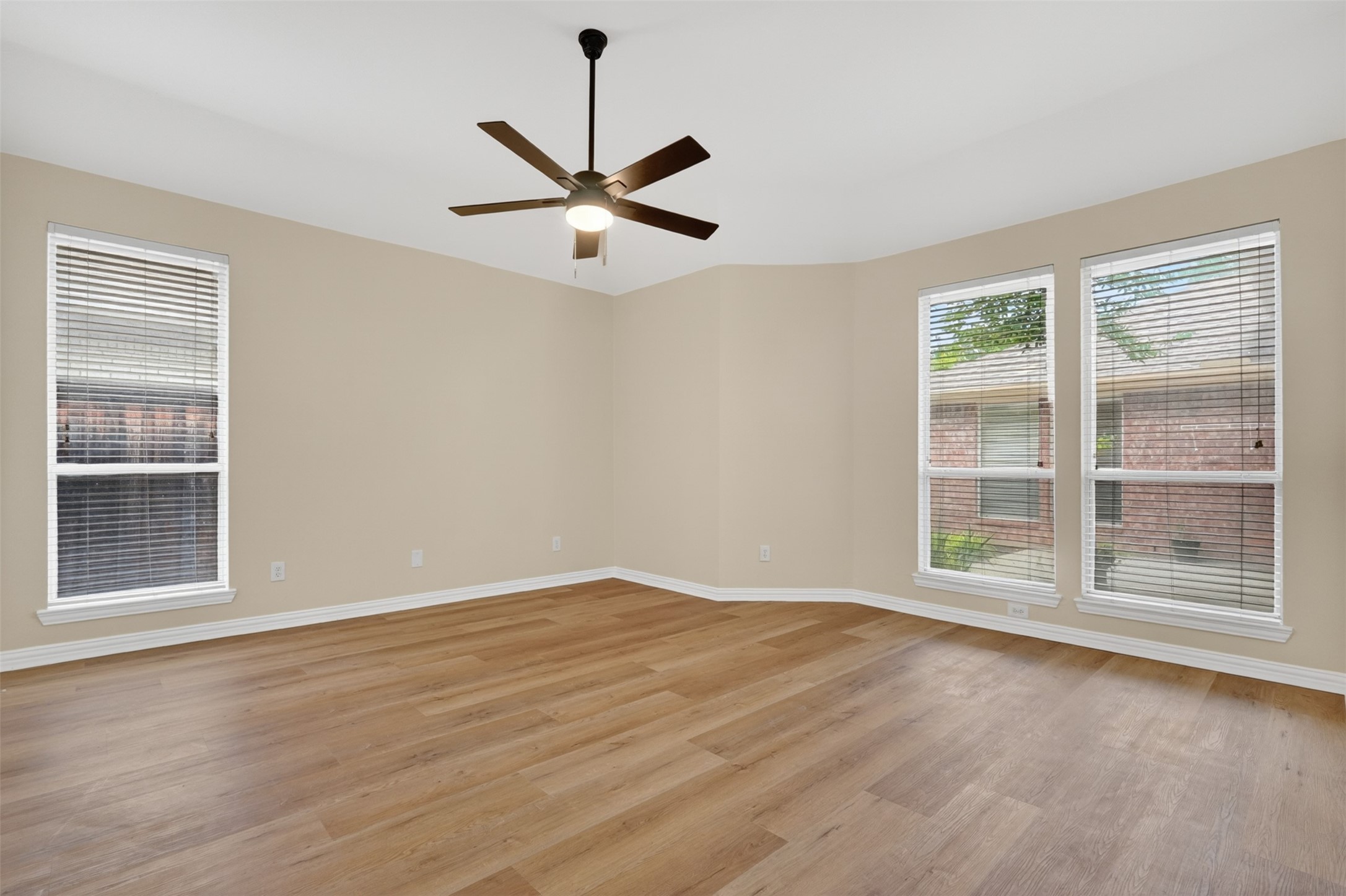 6864 Bushnell Drive Plano TX 75024