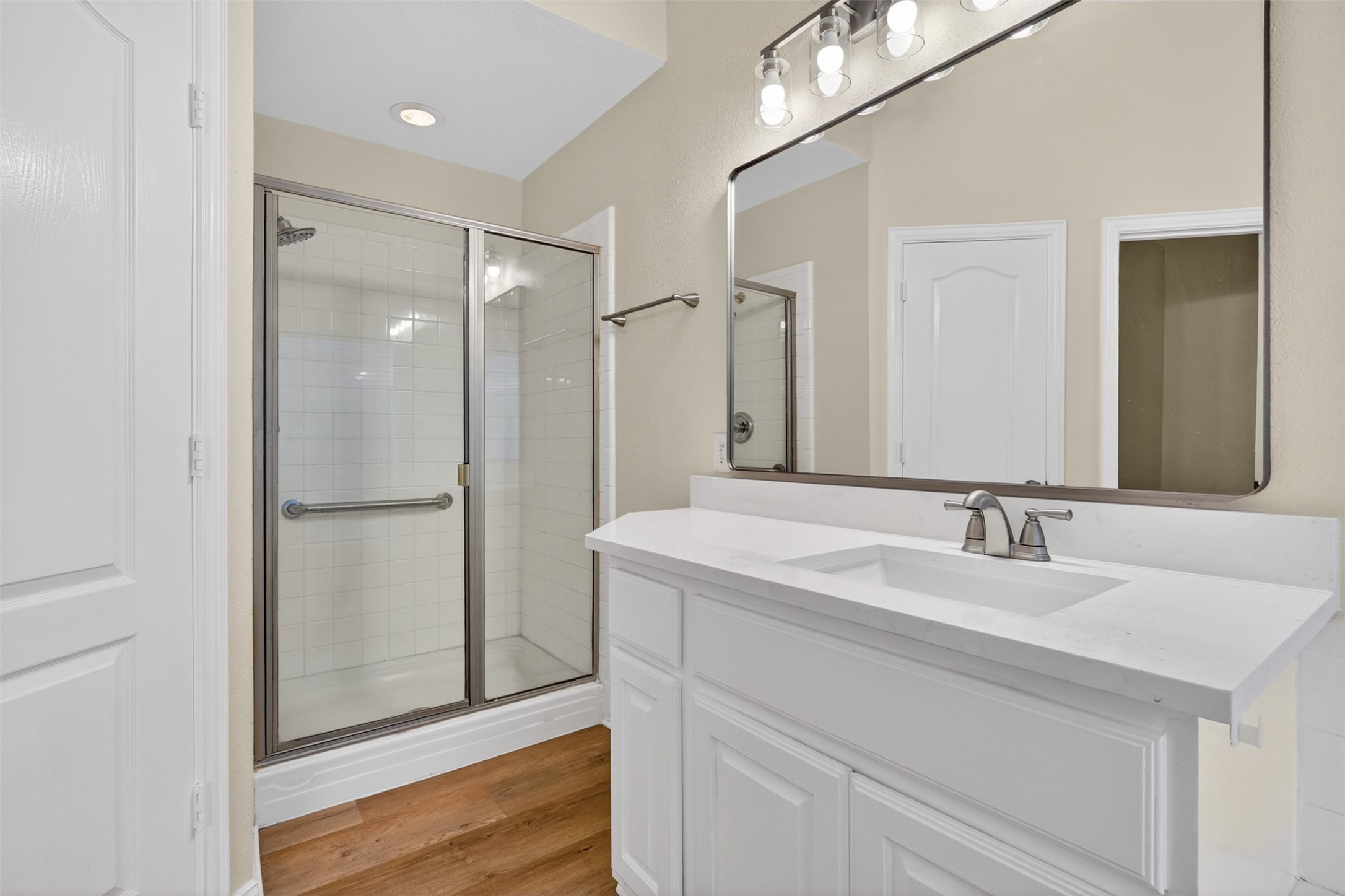 6864 Bushnell Drive Plano TX 75024