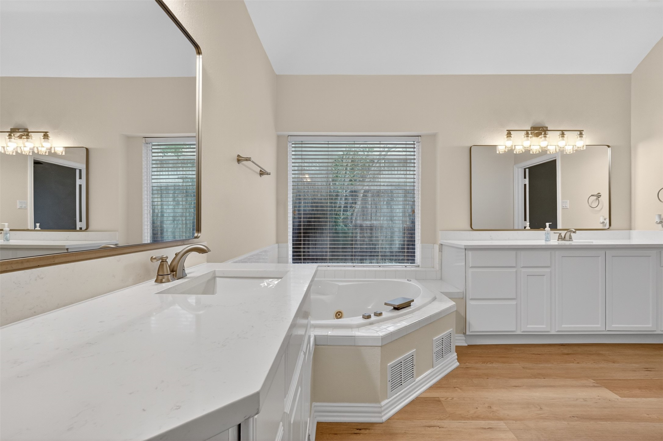 6864 Bushnell Drive Plano TX 75024