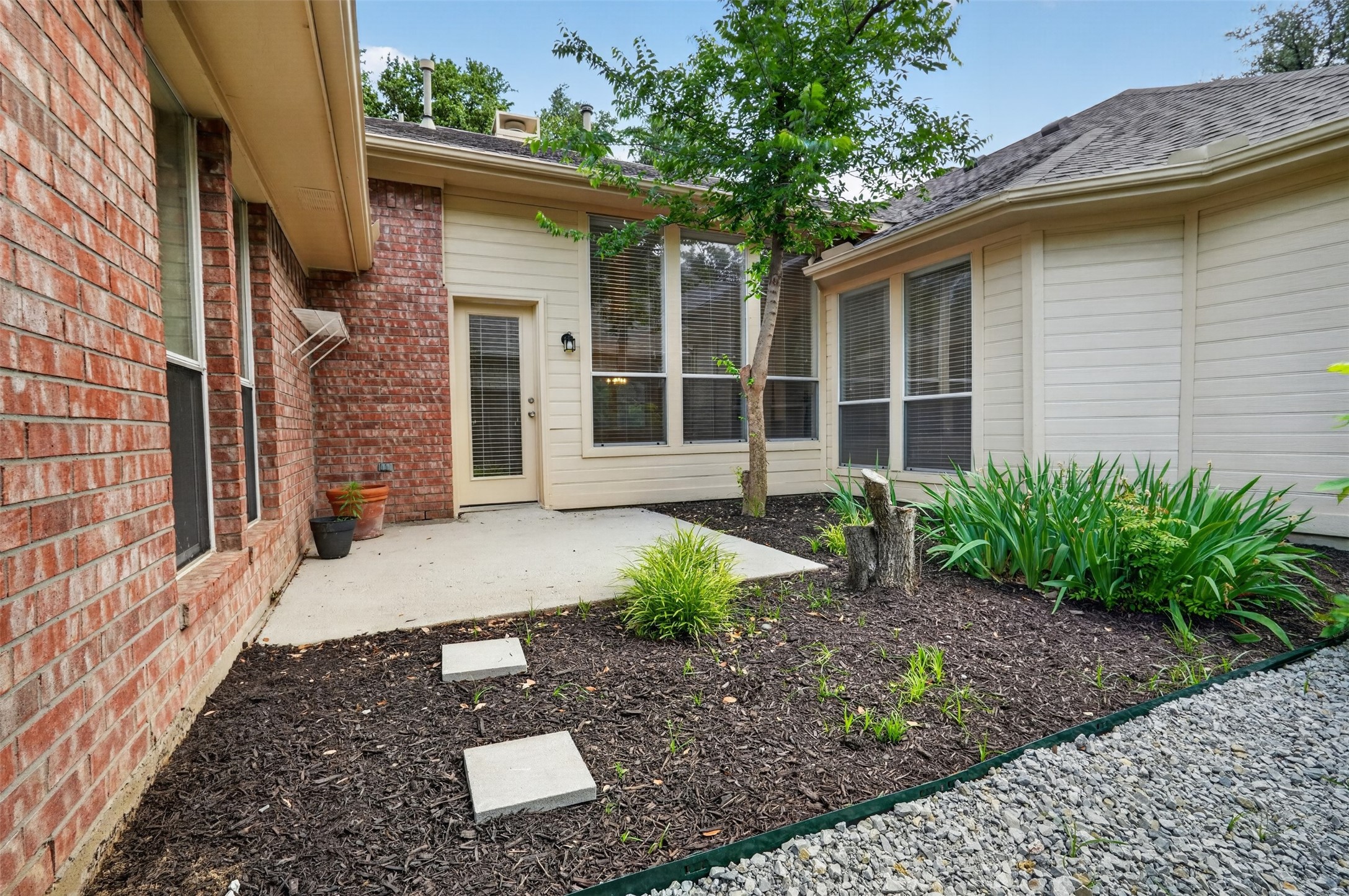6864 Bushnell Drive Plano TX 75024