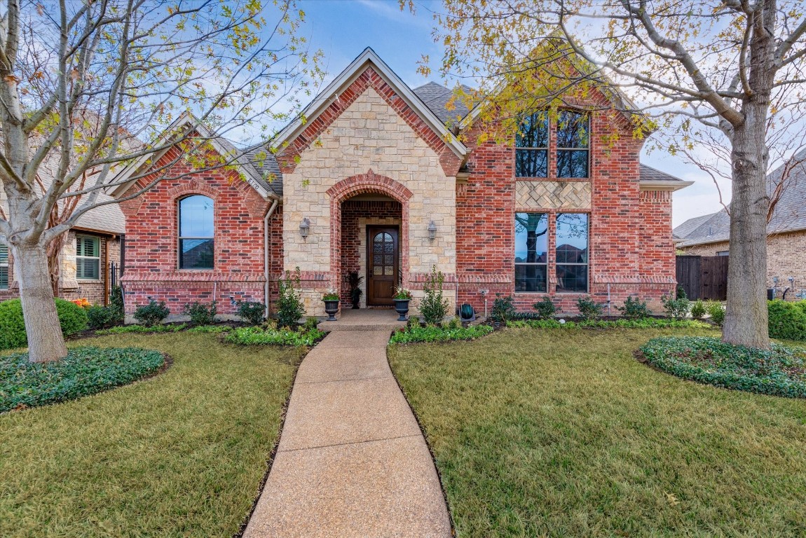 8100 Oak Knoll Drive North Richland Hills TX 76182