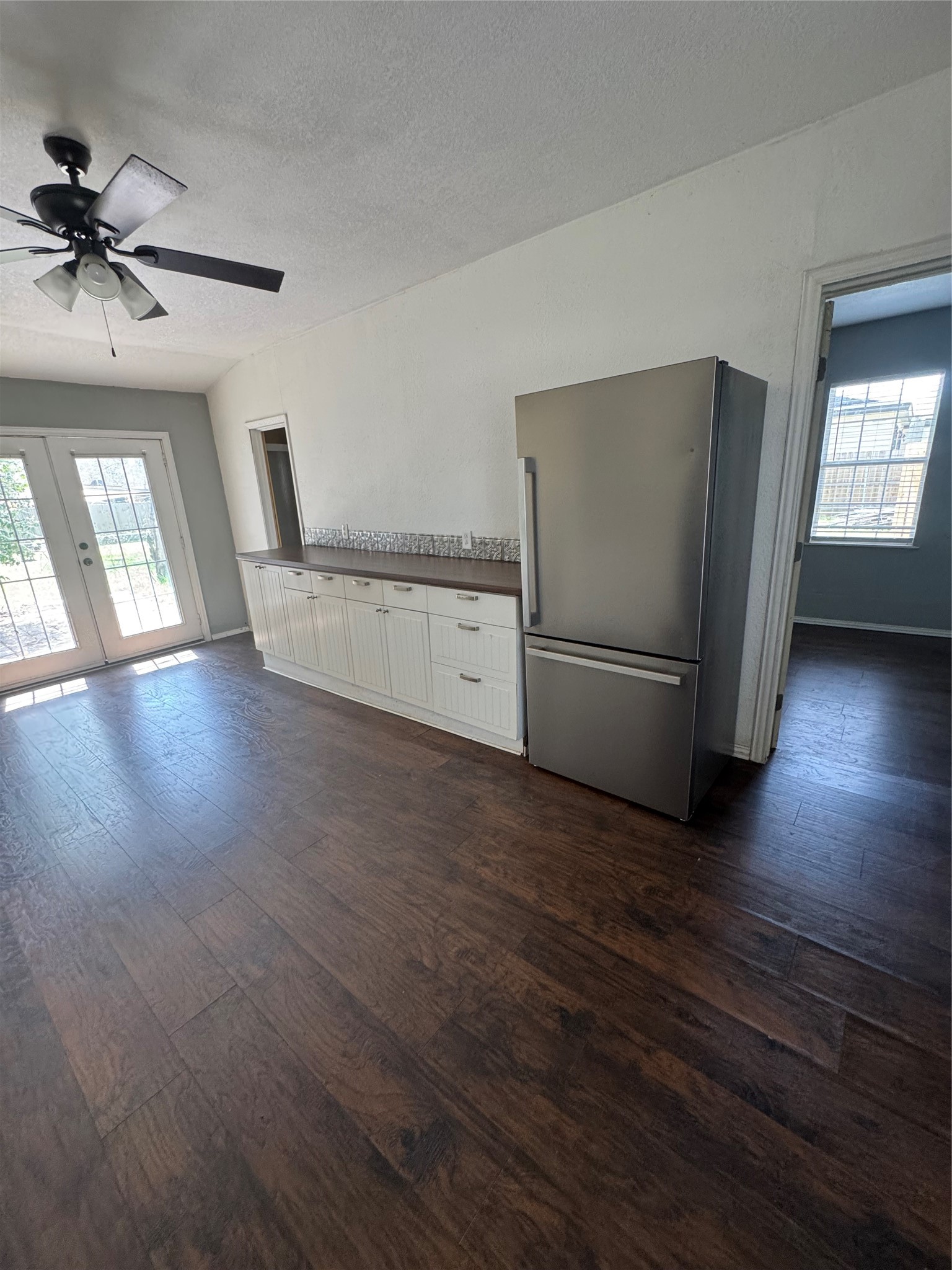 629 Harrison Lane Hurst TX 76053