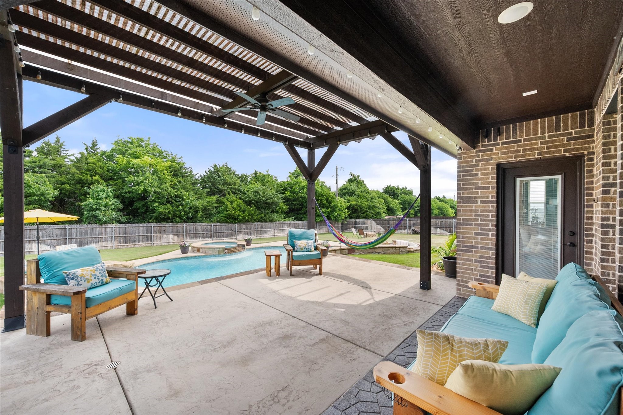 445 Rusty Run Drive Midlothian TX 76065