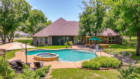 7404 Hanover Court Granbury TX 76049