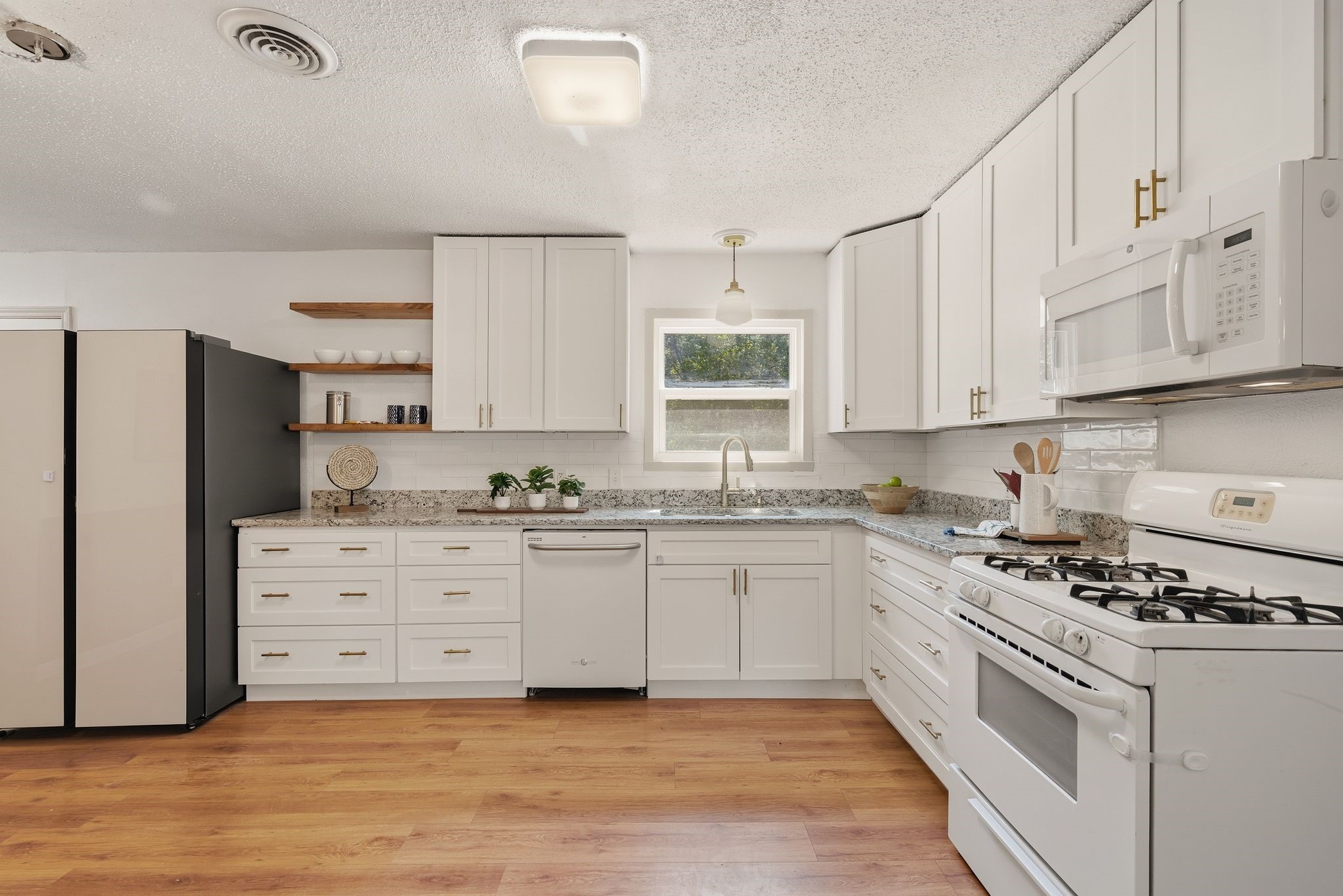 3608 Katrine Street Haltom City TX 76117