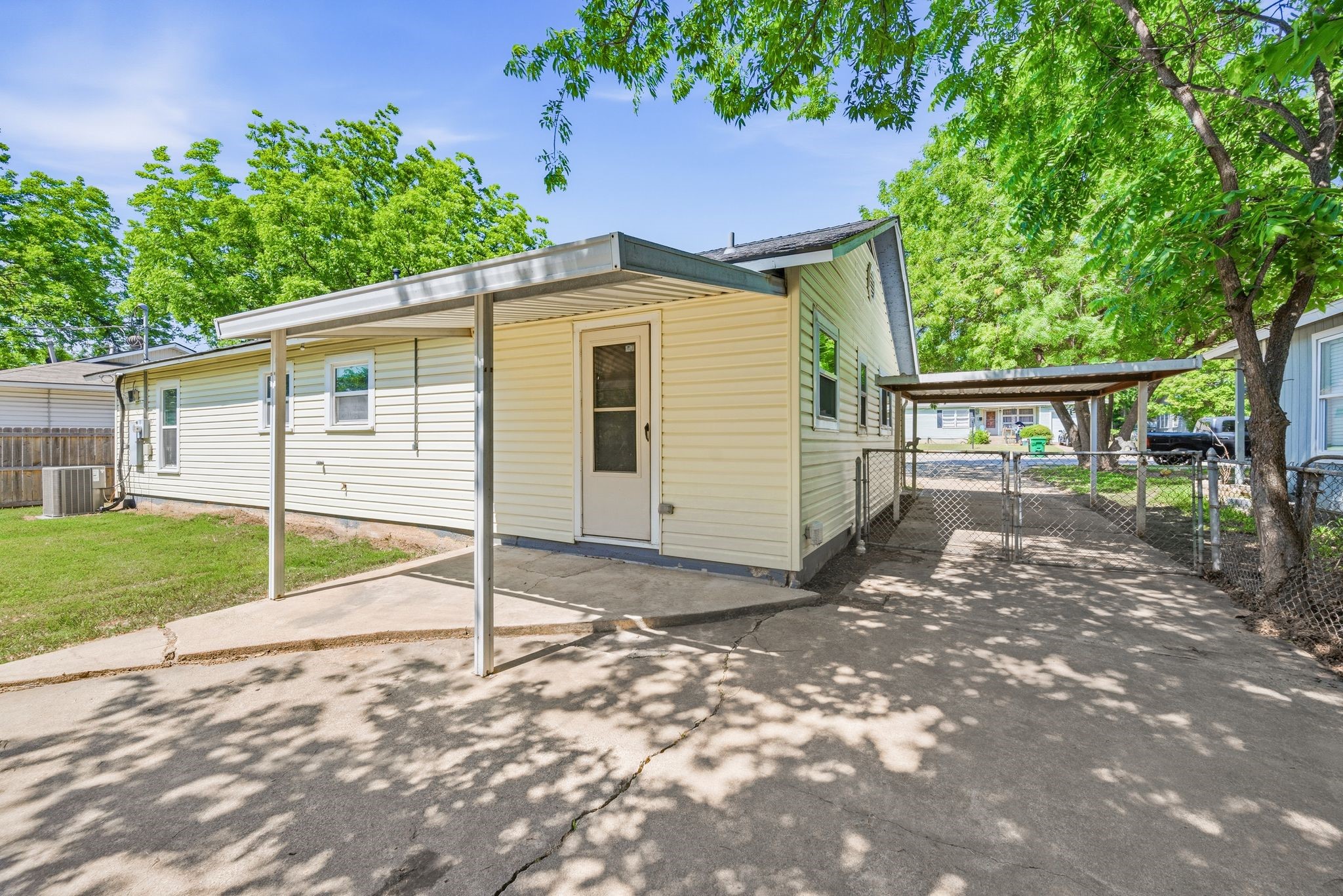 3608 Katrine Street Haltom City TX 76117
