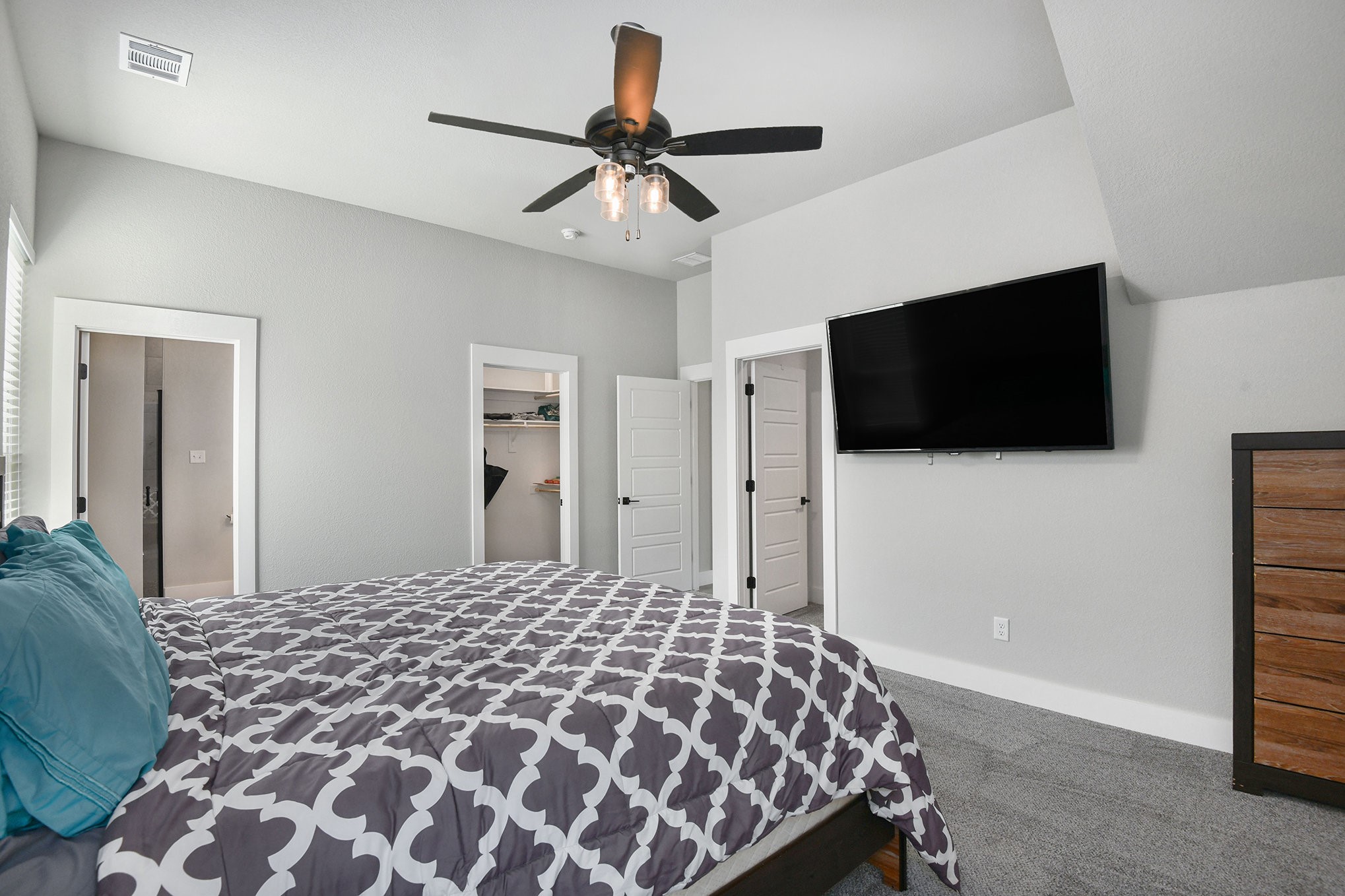 811 County Road 3451 Paradise TX 76073