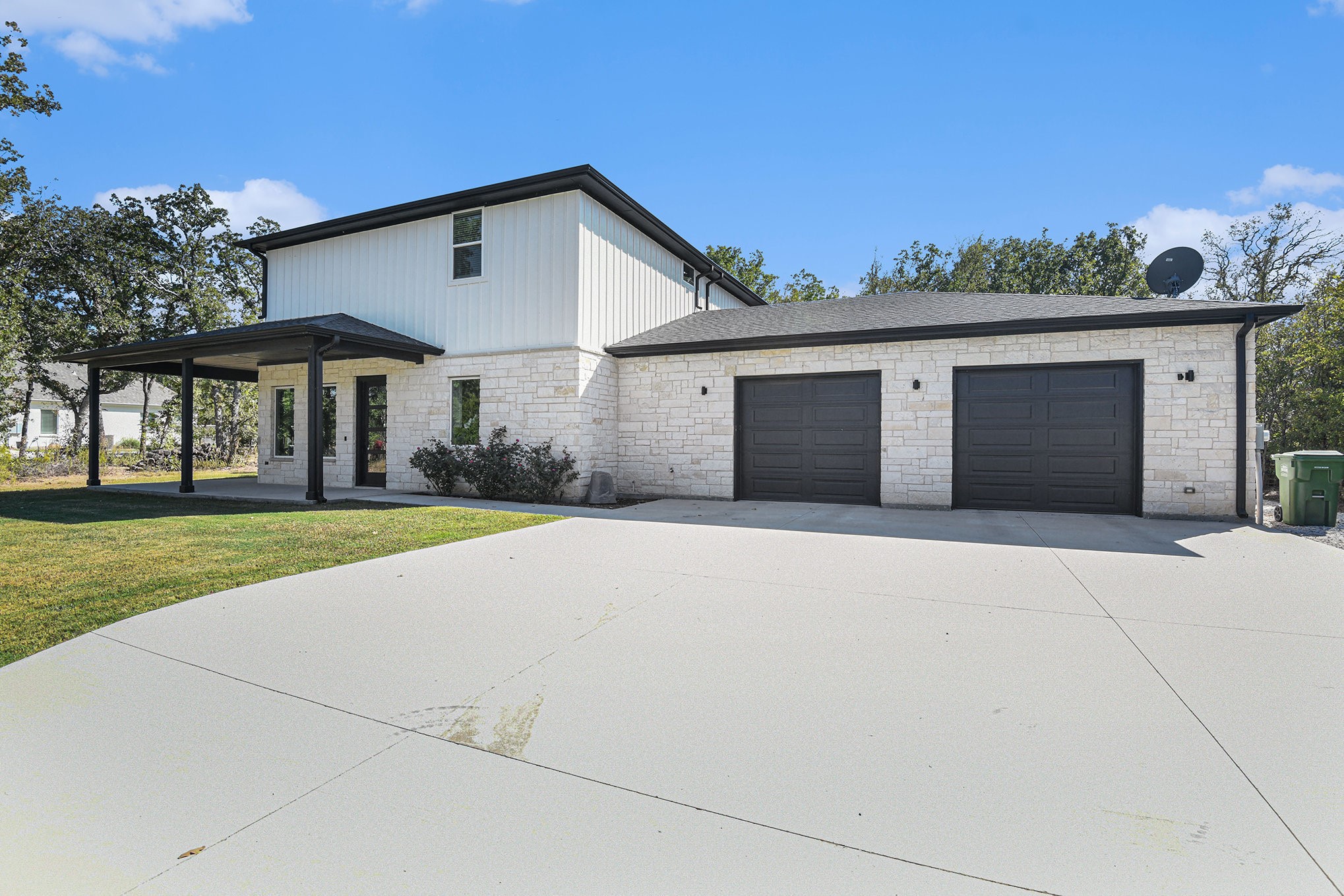 811 County Road 3451 Paradise TX 76073