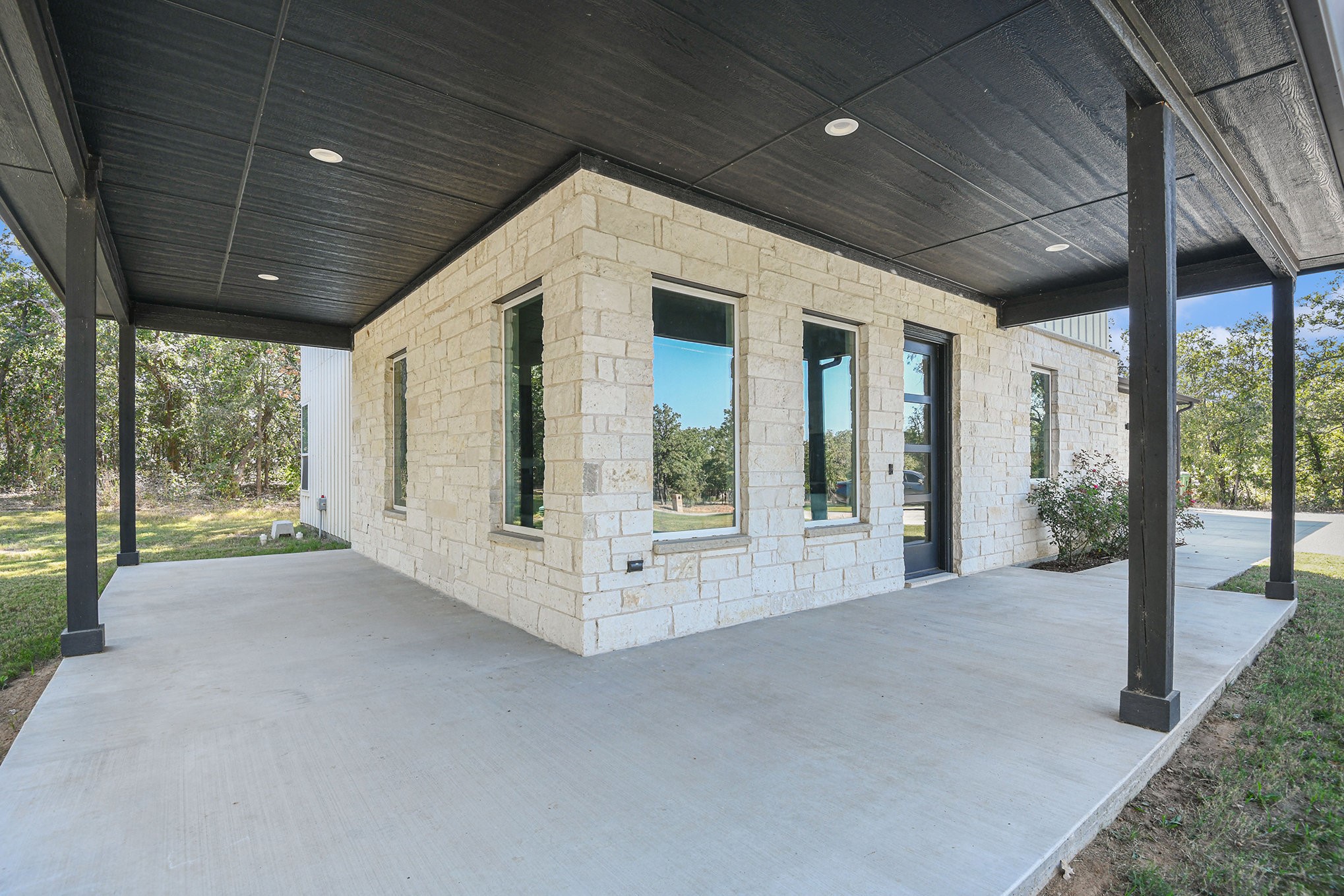 811 County Road 3451 Paradise TX 76073