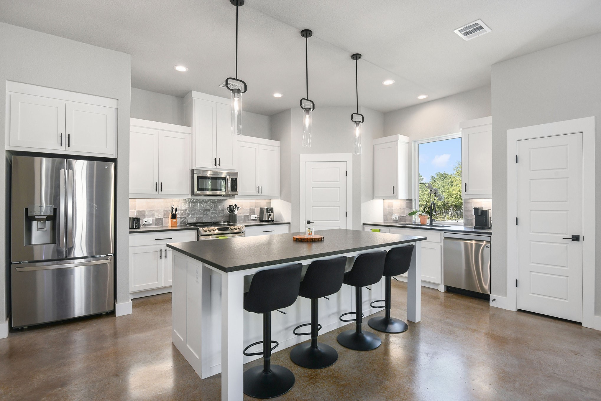 811 County Road 3451 Paradise TX 76073