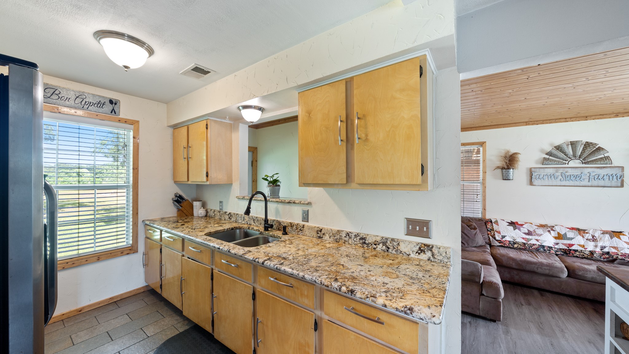 29080 State Highway 19 N Athens TX 75752