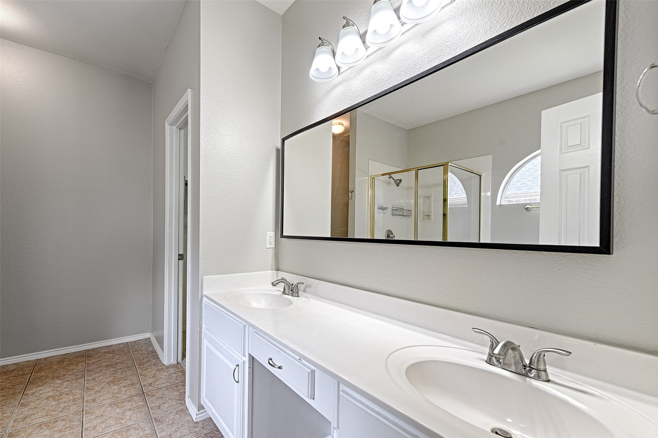 2804 Hudson Crossing Mckinney TX 75072
