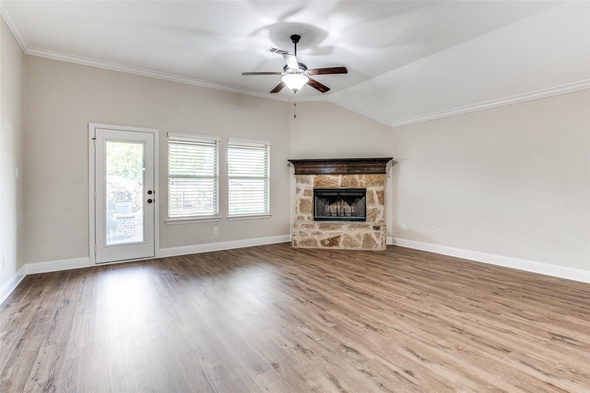 3017 Carlton Parkway Waxahachie TX 75165