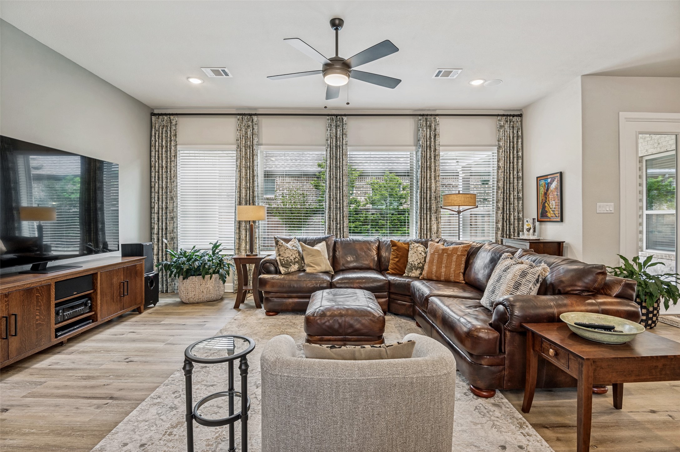 4810 Emerald Grove Arlington TX 76005