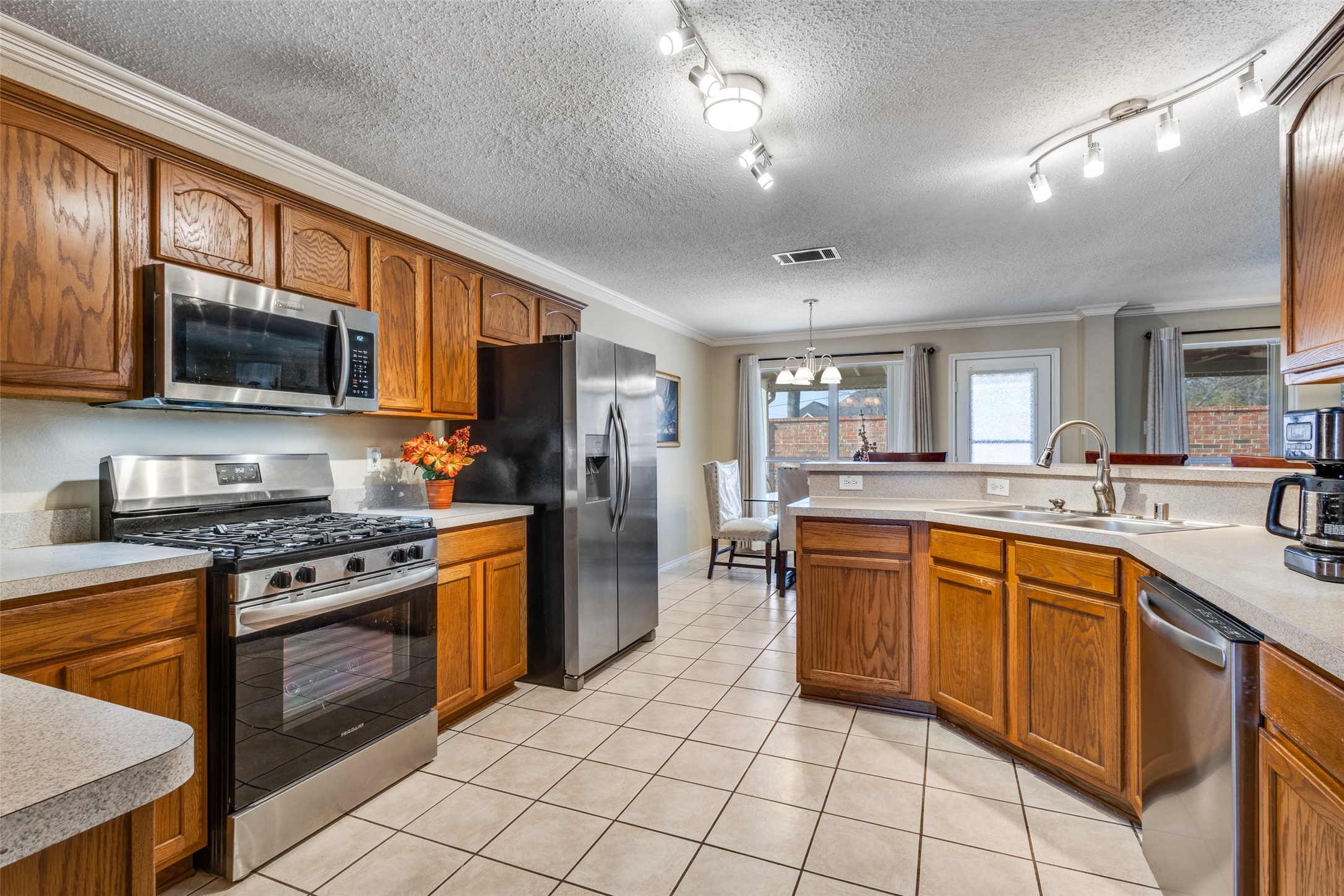 8009 Trophy Court Rowlett TX 75089