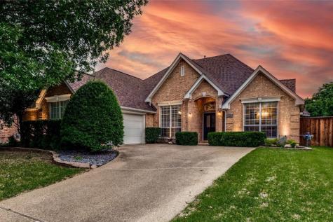 2408 N Hunter Place Lane Arlington TX 76006