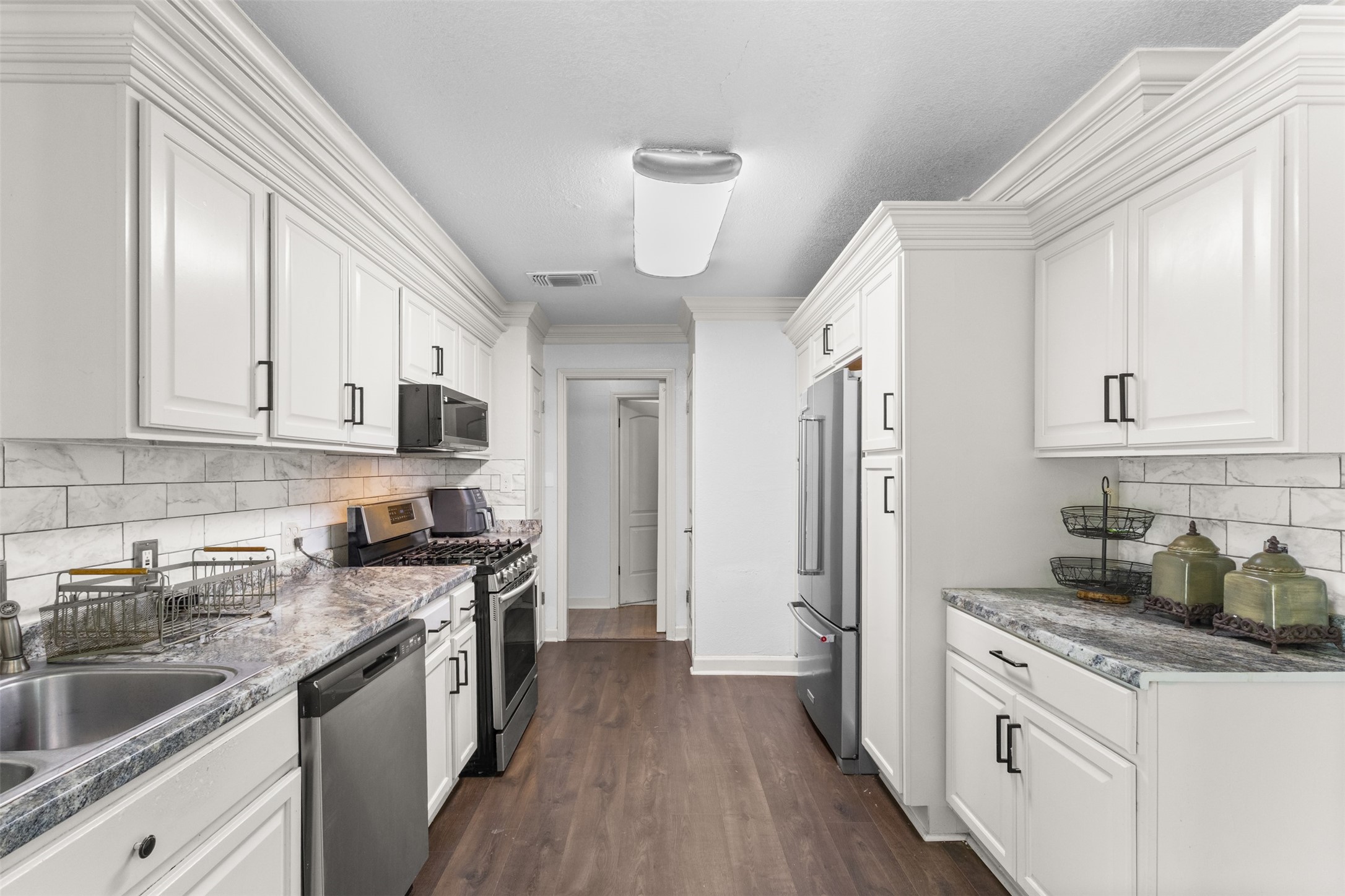 4809 Waldron Avenue Fort Worth TX 76133