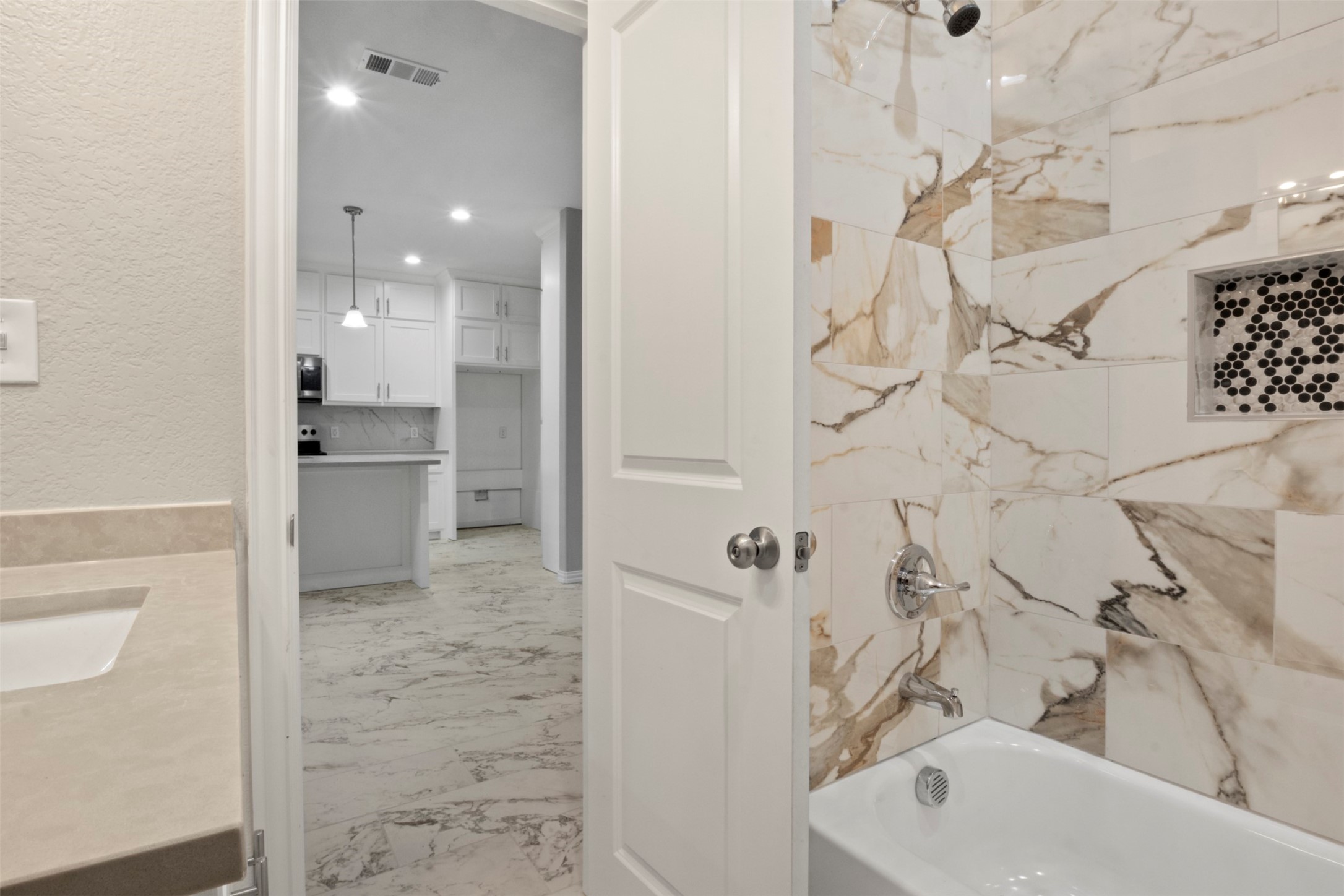 1542 Caldwell Street Dallas TX 75223