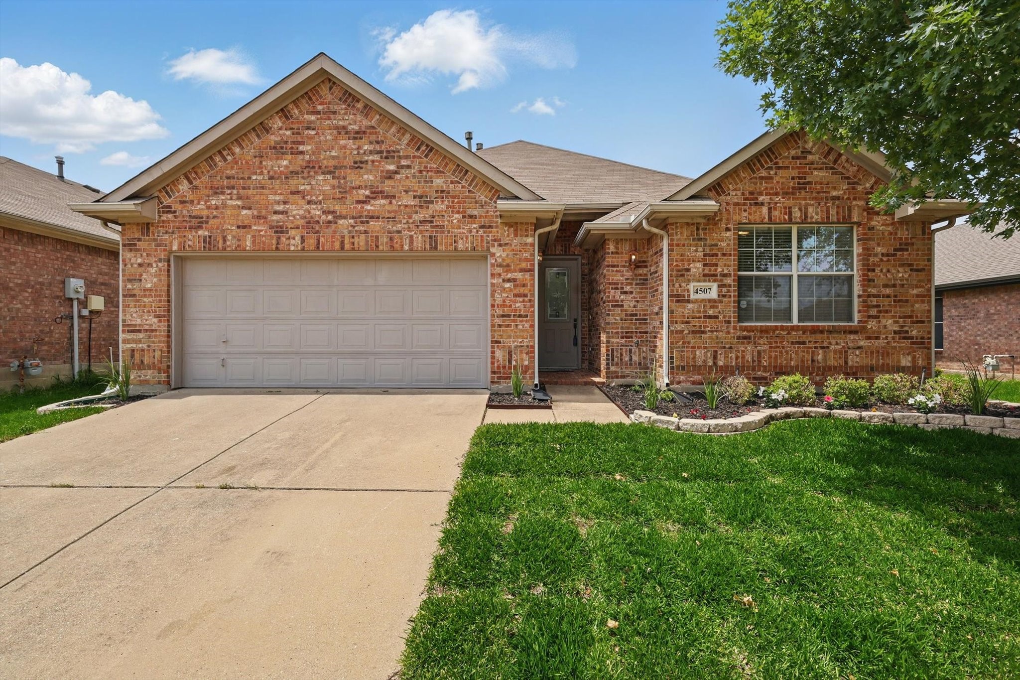 4507 Oakgrove Lane Sachse TX 75048