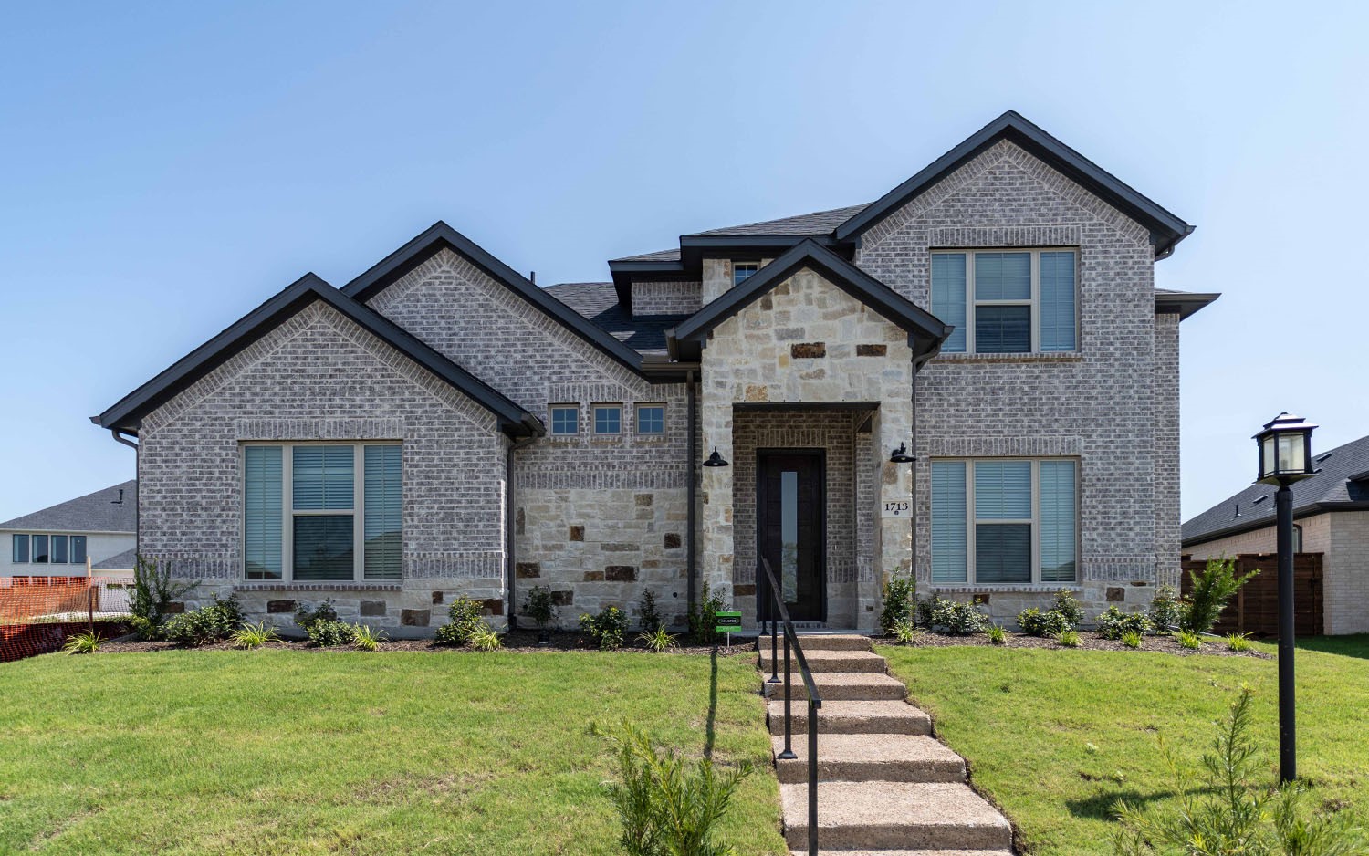 1713 Blossom Trail Mesquite TX 75181