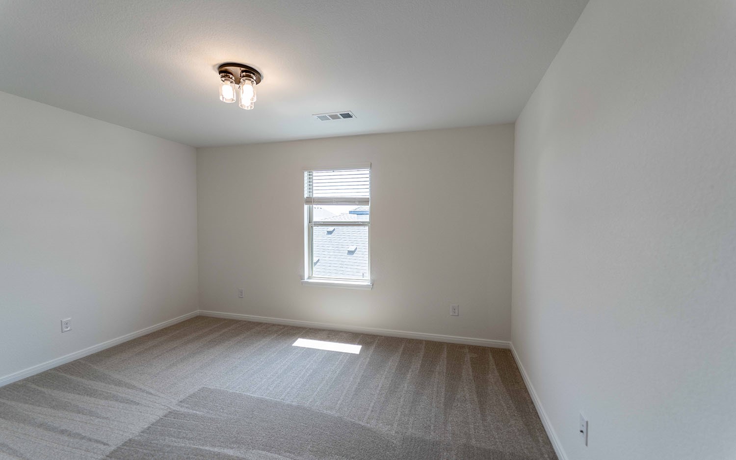 1713 Blossom Trail Mesquite TX 75181